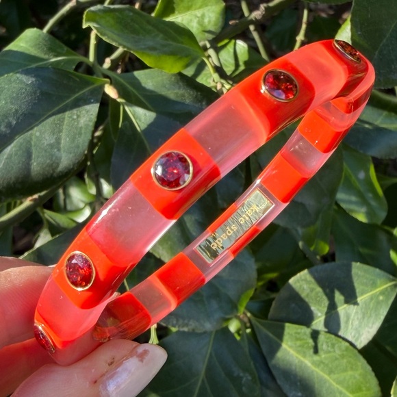 KATE SPADE NEW YORK CANDY STRIPE LUCITE BANGLE BRACELET VIVID RED RHINESTONES - Picture 12 of 16